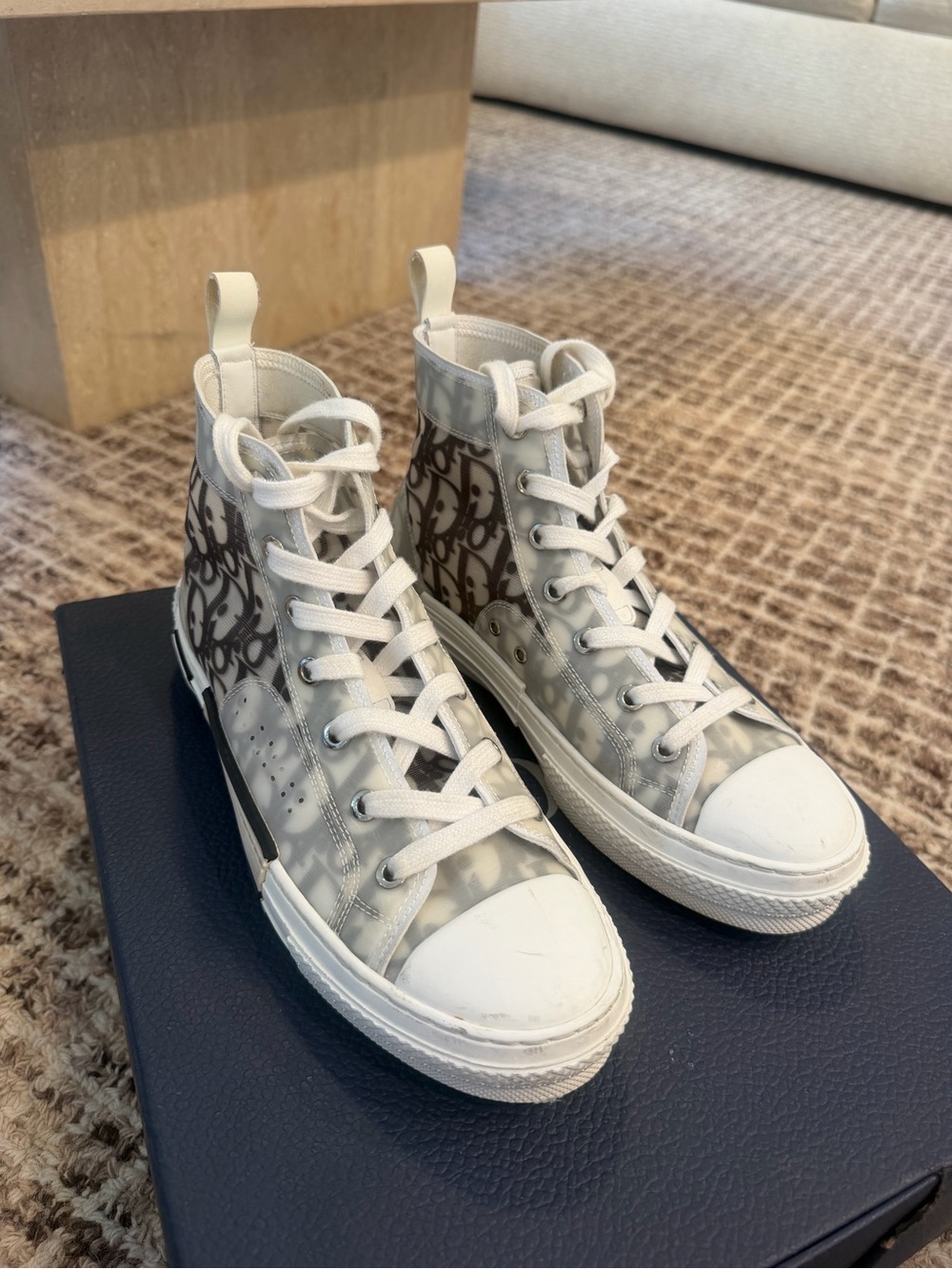 Christian Dior B23 Grey and White High-Top Oblique Canvas Sneakers - Picture 4 of 4